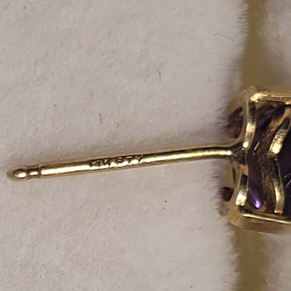 Amethyst Heart Post Earrings Dainty 14k Yellow Gold Vintage February Birthstone - Picture 10 of 15